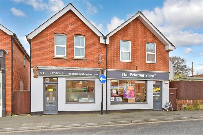 3 Bedroom Detached House For Sale In Avenue Road, Freshwater, Isle Of Wight, PO40