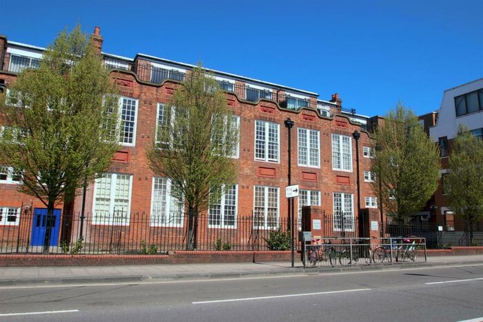 1 Bedroom Flat To Rent In Stephenson House Thames Street Oxford, OX1