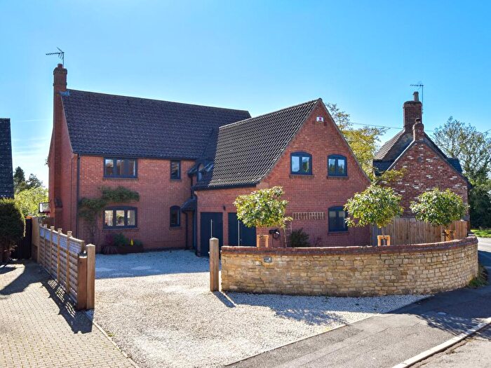 5 Bedroom Detached House For Sale In High Street, Shutlanger, NN12