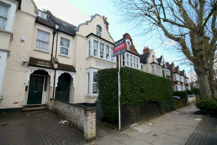 1 Bedroom Flat To Rent In Blenheim Gardens, Willesden Green, London, NW2