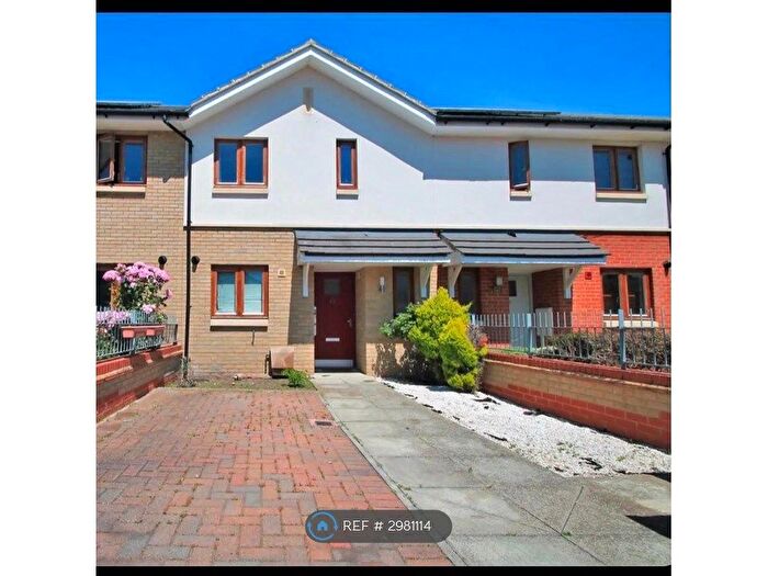 3 Bedroom Terraced House To Rent In Raleigh Close, Gravesend, DA12