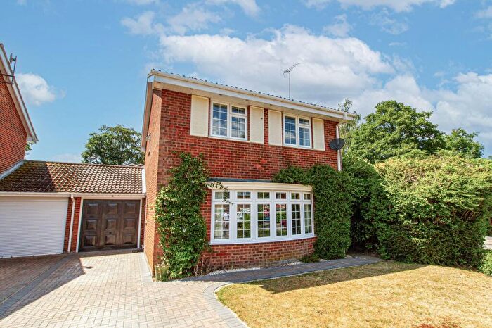 4 Bedroom Detached House For Sale In Priors Keep, Fleet, GU52