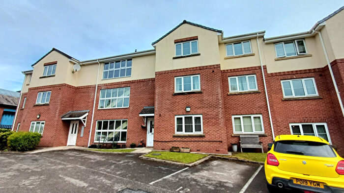 2 Bedroom Apartment For Sale In Mellor View, Disley, SK12