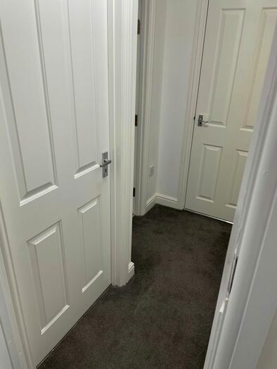 1 Bedroom Flat To Rent In Mandeville Road, Northolt, UB5