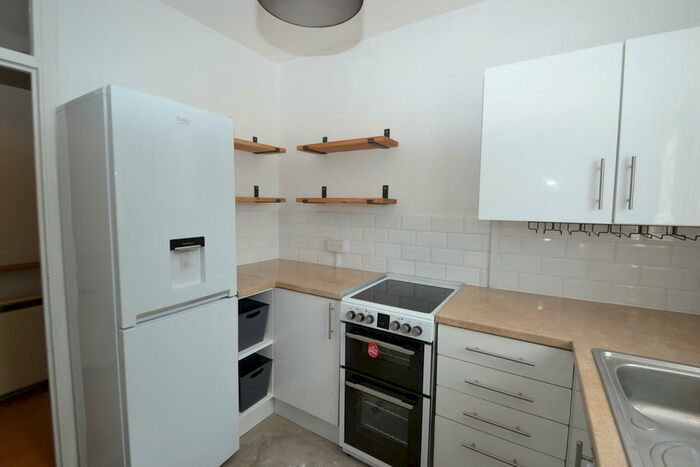 1 Bedroom Apartment To Rent In Glenbuck Road, Surbiton, KT6