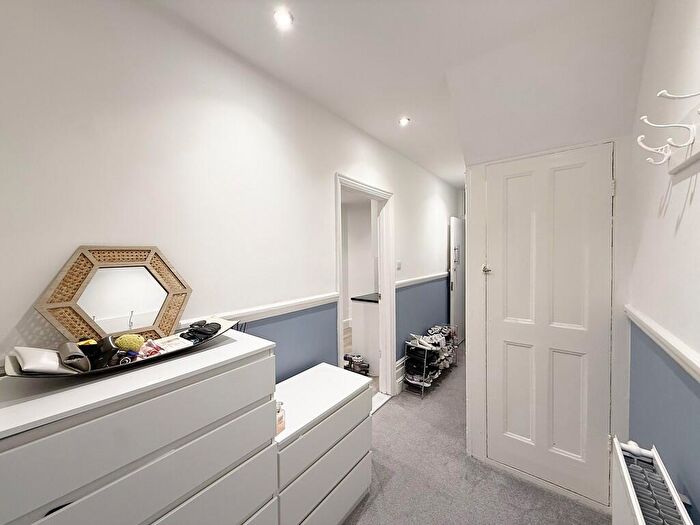 1 Bedroom Flat To Rent In Fearon Road, North End, PO2