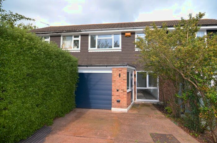 3 Bedroom Terraced House To Rent In Whenman Avenue, Bexley, DA5