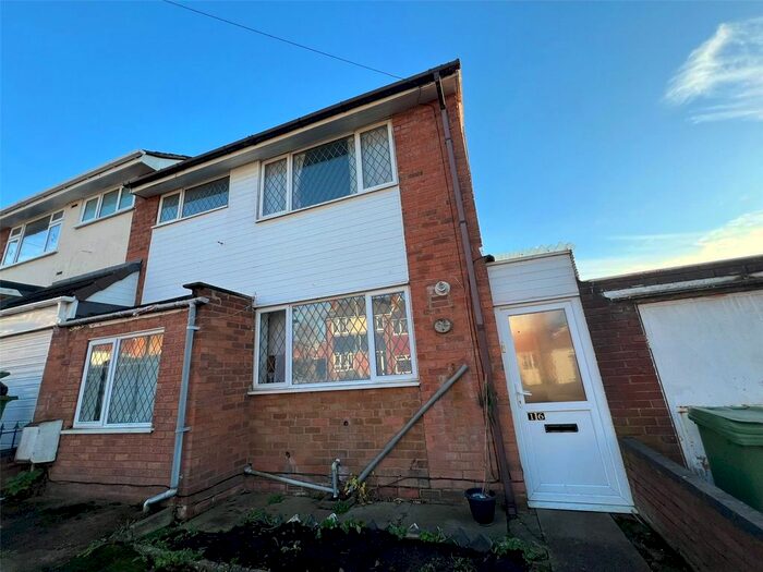 3 Bedroom Semi-Detached House To Rent In Appletree Grove, Wolverhampton, West Midlands, WV6
