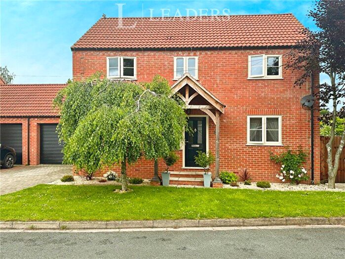 4 Bedroom Detached House For Sale In The Willows, Orchard Way, Cowbit, Spalding, PE12