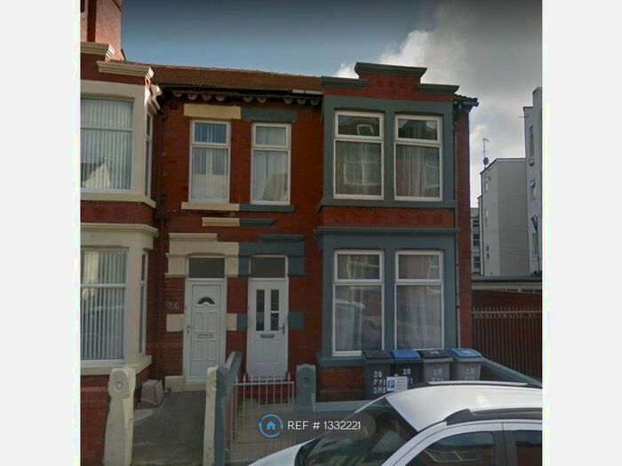 4 Bedroom Terraced House To Rent In Braithwaite Street, Blackpool, FY1