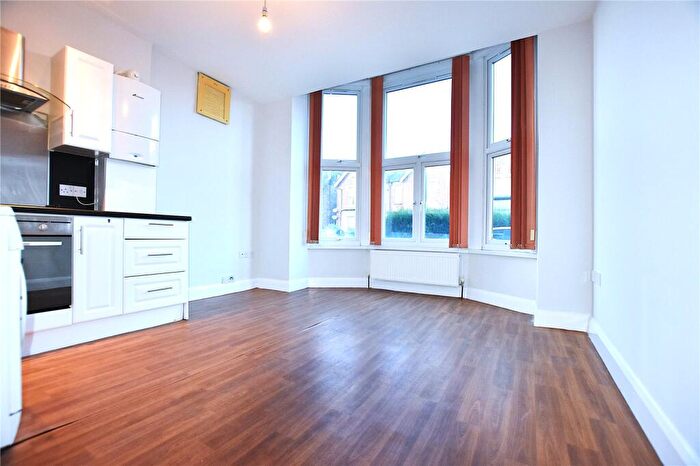 1 Bedroom Apartment To Rent In Brigstock Road, Thornton Heath, CR7