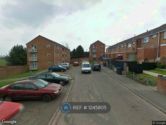 2 Bedroom Flat To Rent In Hazel Close, Salisbury SP2