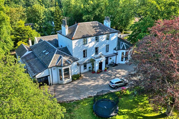 3 Bedroom Apartment For Sale In Solsgirth House, Langmuir Road, G66