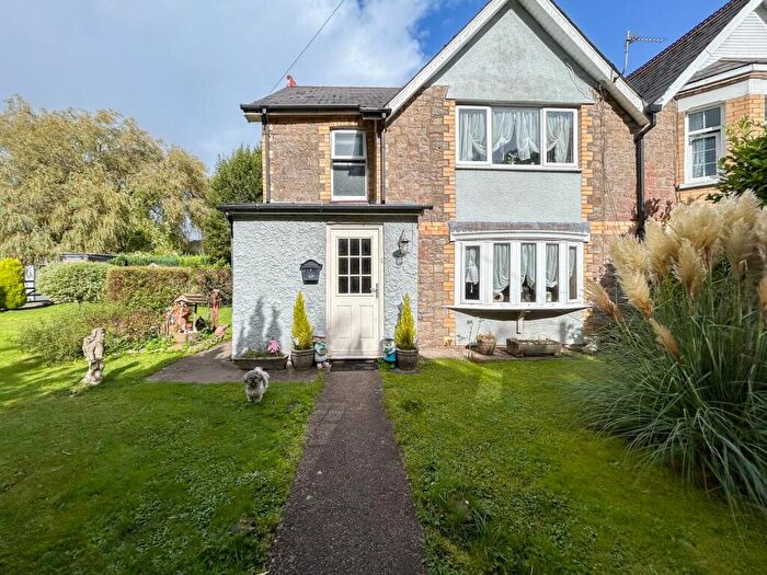 3 Bedroom Semi-Detached House For Sale In Whitewall, Magor, NP26