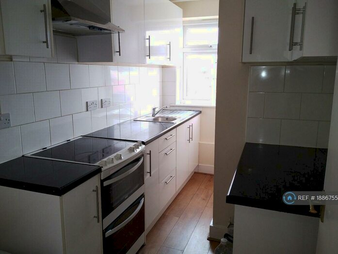 2 Bedroom Flat To Rent In Linden Road, Bognor Regis, PO21