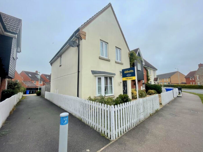 3 Bedroom End Of Terrace House To Rent In Hundred Acre Way, Red Lodge, IP28