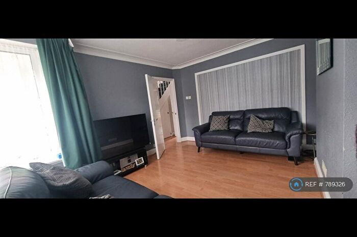 4 Bedroom Semi-Detached House To Rent In Girton Avenue, London, NW9