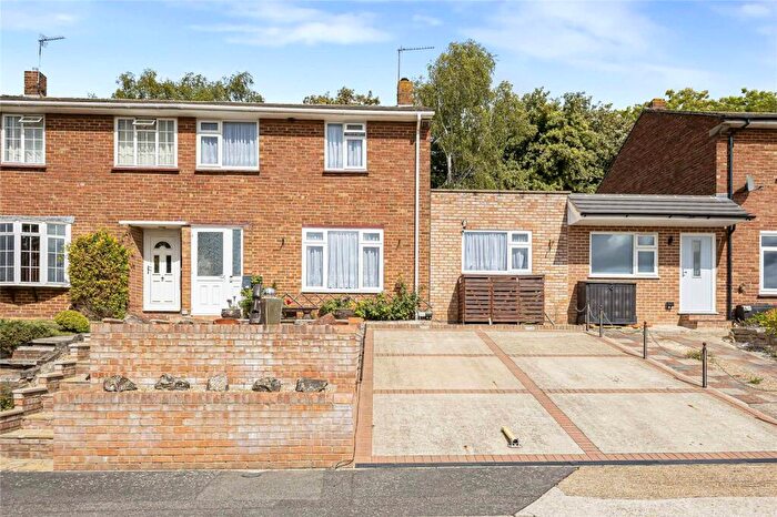 3 Bedroom Semi-Detached House For Sale In Harold Road, Cuxton, Rochester, Kent, ME2