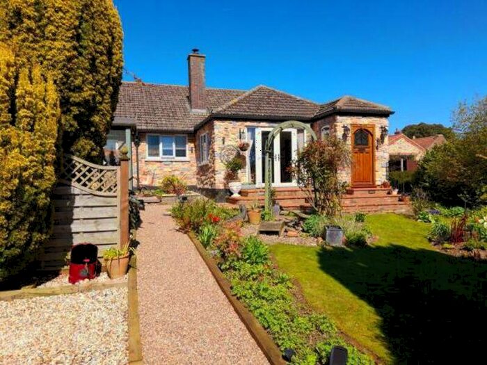 3 Bedroom Detached Bungalow For Sale In Fanny Hands Lane, Ludford, LN8