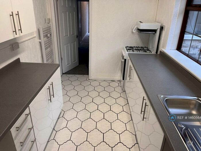 2 Bedroom Terraced House To Rent In Leek New Road, Stoke-On-Trent, ST6