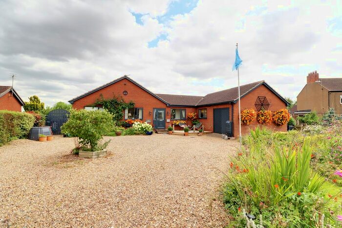 4 Bedroom Detached Bungalow For Sale In Crowle Road, Eastoft, DN17