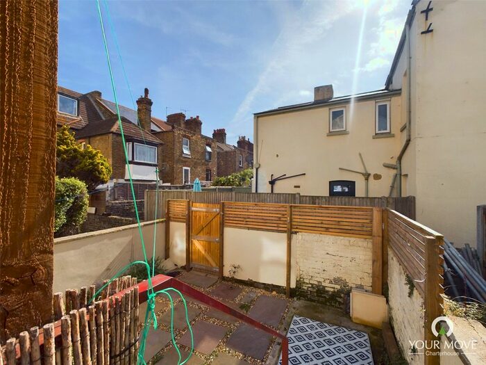 1 Bedroom Flat To Rent In Canterbury Road, Margate, Kent, CT9