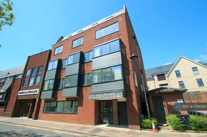 1 Bedroom Flat To Rent In Wing House, Aylesbury, HP20