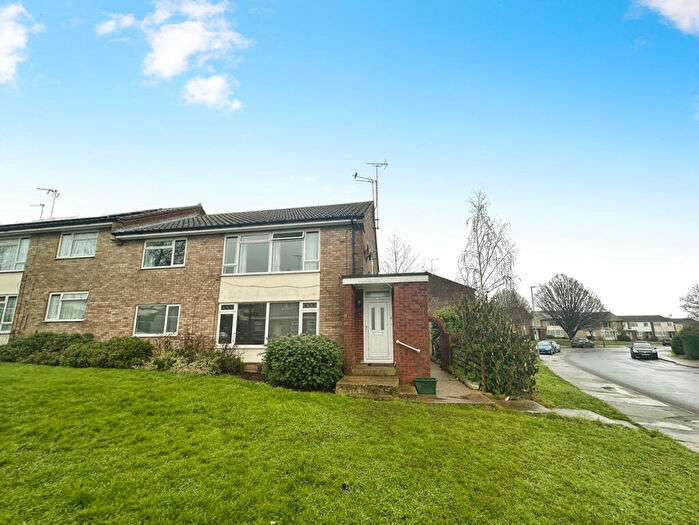 2 Bedroom Flat To Rent In Hamlet Drive, Colchester, CO4