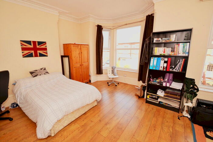 6 Bedroom Detached House To Rent In Burford Road, Nottingham, NG7