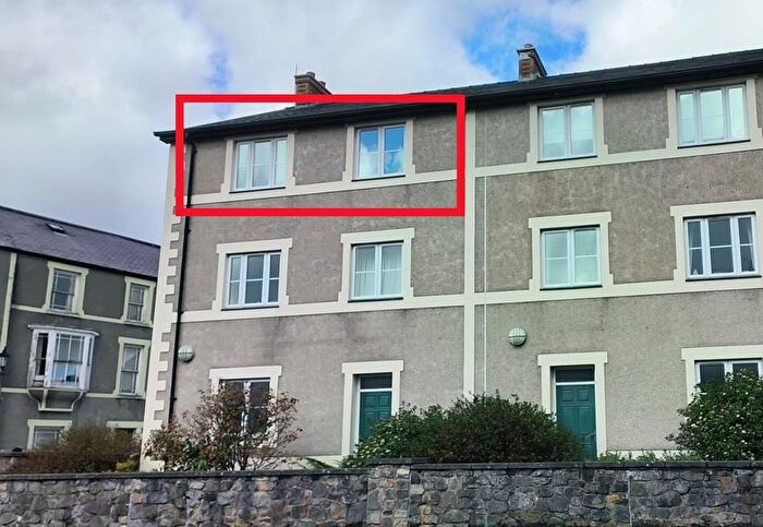 2 Bedroom Flat To Rent In Conwy Terrace, Llanrwst, LL26
