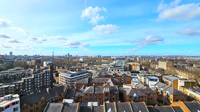 1 Bedroom Flat To Rent In Hall Street, EC1V