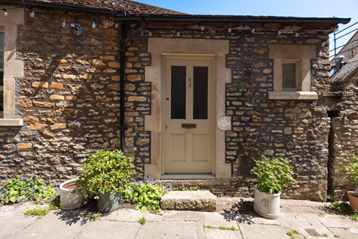 2 Bedroom Cottage For Sale In Paul Street, Frome, BA11