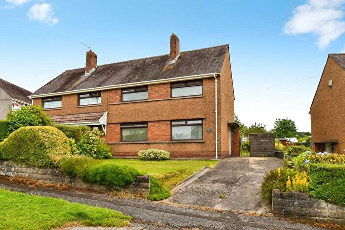 3 Bedroom Semi-Detached House For Sale In Heol Y Felin, Neath, Neath Port Talbot, SA10