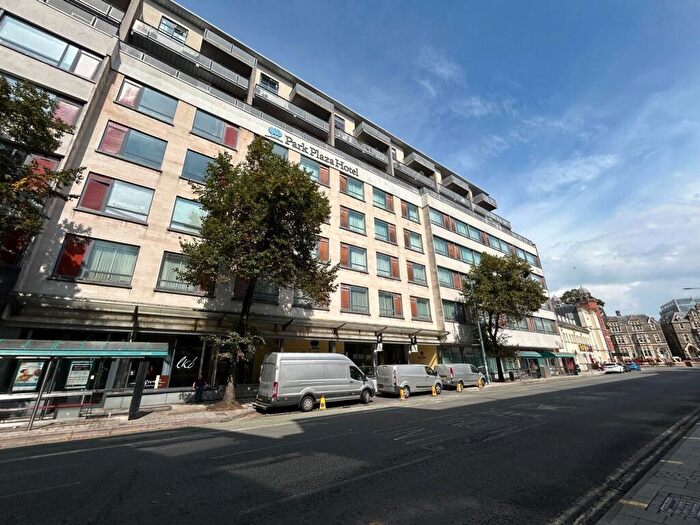 2 Bedroom Apartment For Sale In Greyfriars Road, Cardiff, CF10