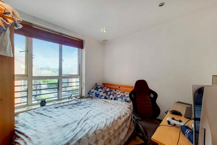2 Bedroom Flat To Rent In Brentford Lock, Brentford, TW8
