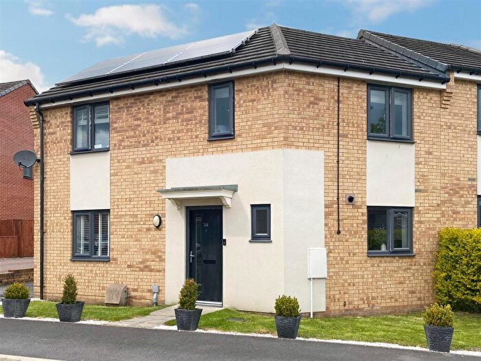 3 Bedroom Semi-Detached House For Sale In Bluestone Close, Newton Aycliffe, DL5
