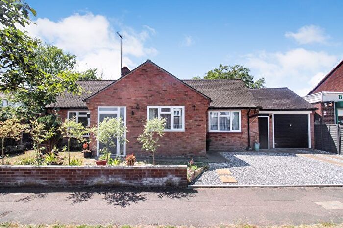 3 Bedroom Detached Bungalow For Sale In Berry Drive, Bromham, MK43