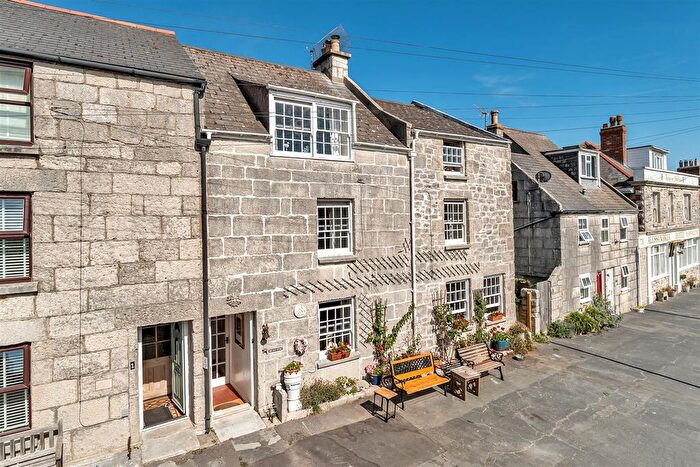 4 Bedroom End Of Terrace House For Sale In Wakeham, Portland, DT5