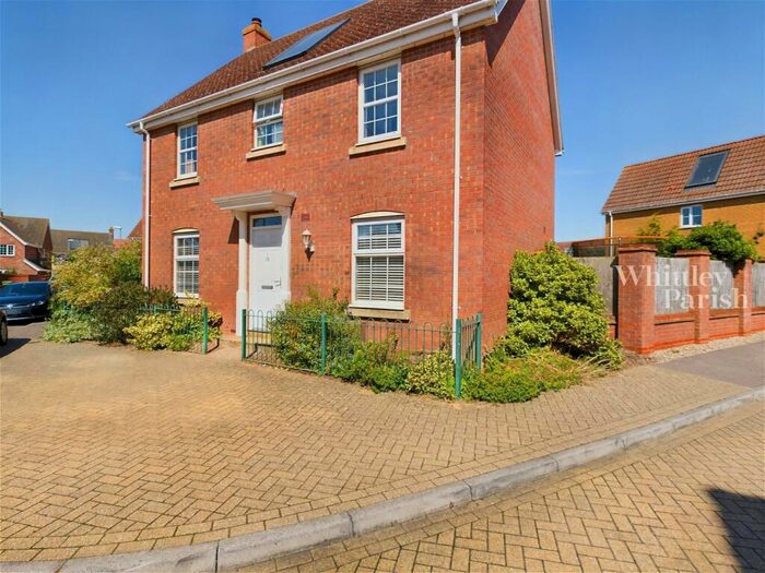 4 Bedroom Detached House For Sale In Bullfinch Drive, Harleston, IP20