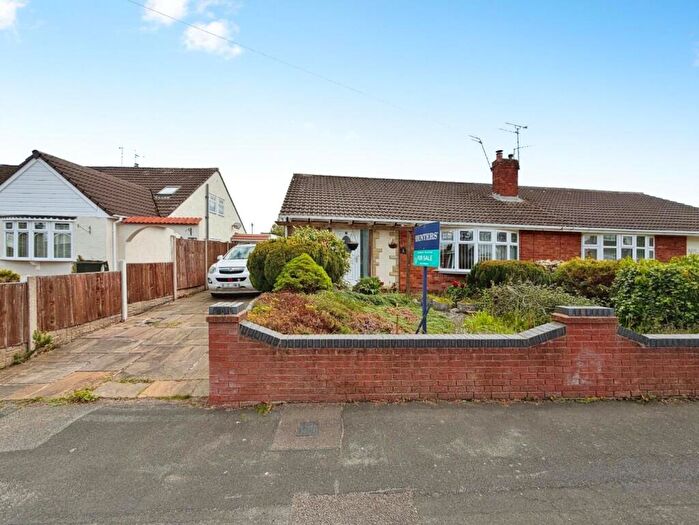 3 Bedroom Semi-Detached Bungalow For Sale In Windermere Road, CH65