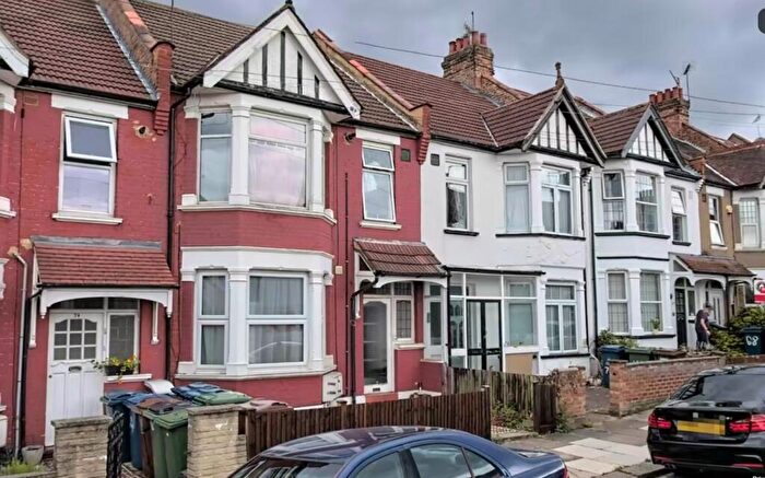 1 Bedroom Apartment To Rent In Devonshire Road, Harrow, Middlesex, HA1