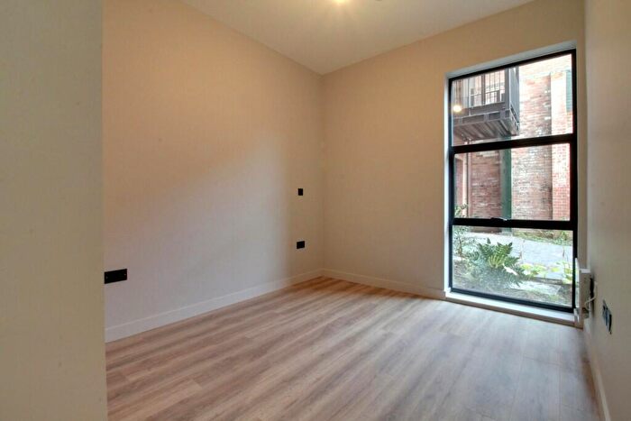2 Bedroom Apartment To Rent In Pressworks, - Northwood Street, Jewellery Quarter, B3