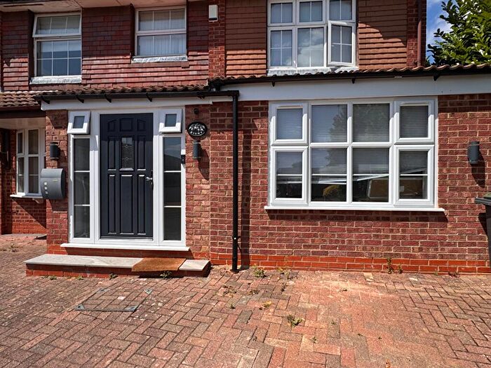 1 Bedroom Apartment To Rent In Corinium Gardens, Luton, LU3