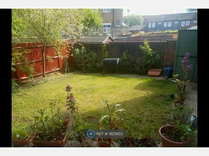 1 Bedroom Flat To Rent In Marlborough Avenue, London, E8