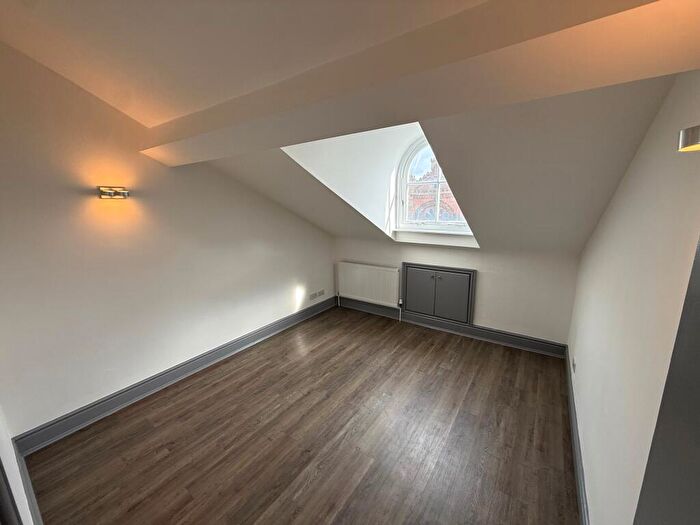 2 Bedroom Apartment To Rent In Princes Road, L8