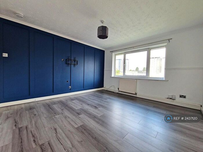 2 Bedroom Flat To Rent In Holmhills Place, Cambuslang, Glasgow, G72