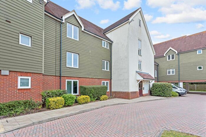 2 Bedroom Apartment To Rent In Fairbank Road, Southwater, RH13