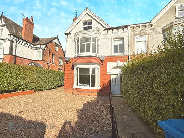3 Bedroom Flat For Sale In Davenport Avenue, Hessle, HU13