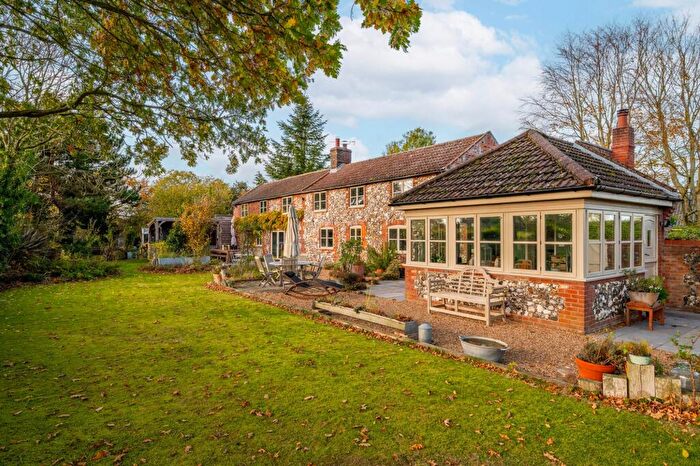 5 Bedroom Detached House For Sale In Sutton Road, Catfield, NR29