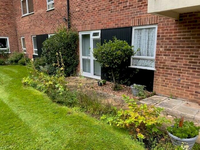 Studio To Rent In St. Martins Close, Norwich, Norfolk, NR3
